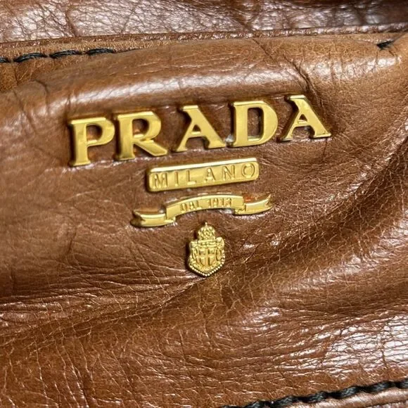 💯 Authentic Prada tote handbag
Two way🍀 - Picture 15 of 17